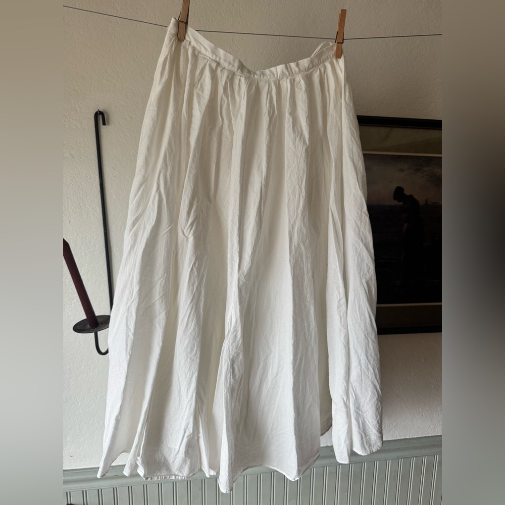 Zara Crisp White A-Line Skirt